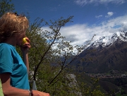 Ritorno al Monte San Martino e Corna di Medale il 25 aprile 2012- FOTOGALLERY